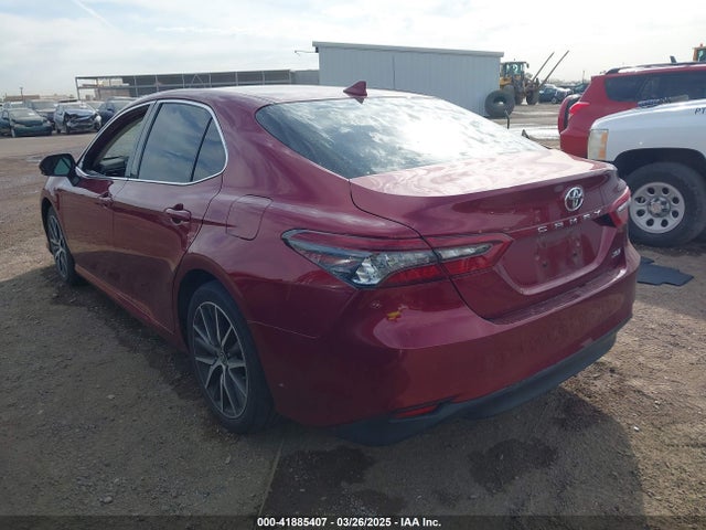 4T1F11AK1NU007421 Toyota CAMRY XLE