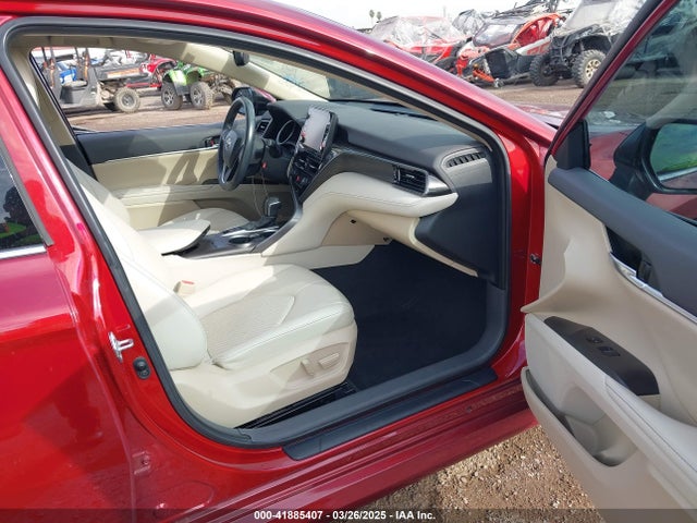 4T1F11AK1NU007421 Toyota CAMRY XLE