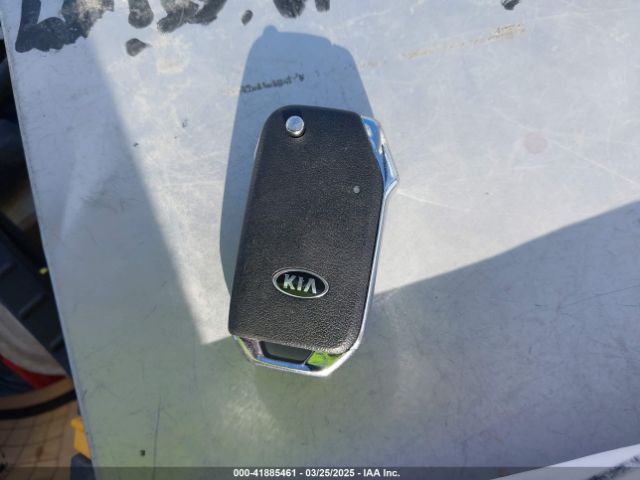 KNDJ23AUXL7085510 KIA SOUL S