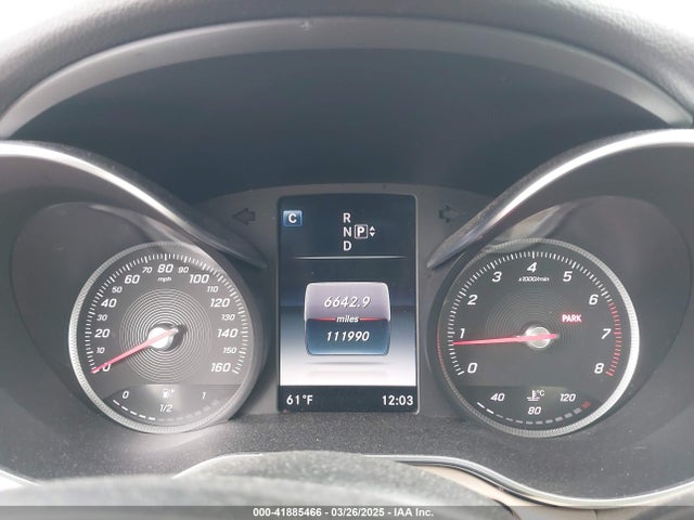 55SWF4JB8FU070564 Mercedes-Benz C-Class