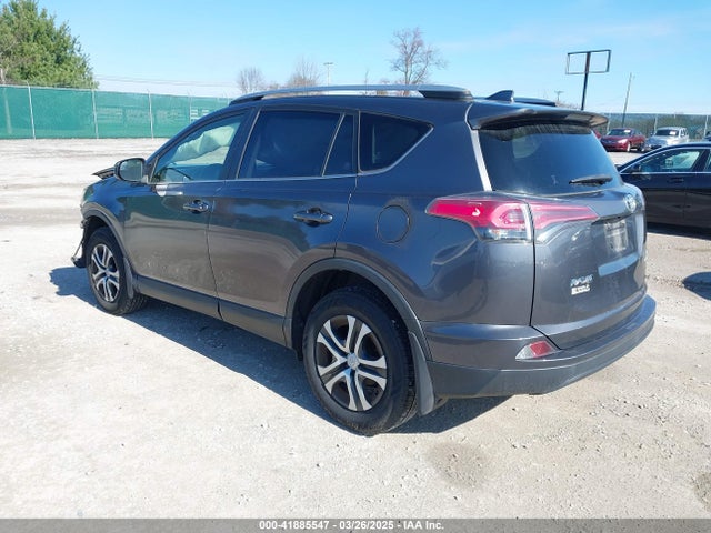 JTMBFREV8JJ208977 Toyota RAV4 LE