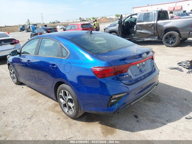 3KPF24AD0KE008168 KIA Forte Lxs
