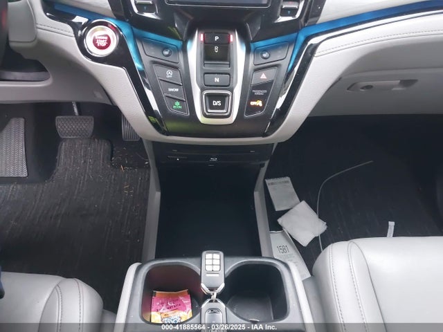 5FNRL6H88MB000217 Honda Odyssey Touring