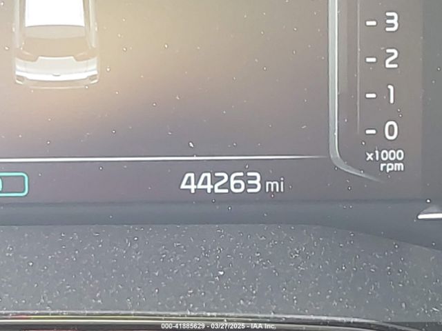 KNDCE3LC3N5498243 KIA Niro Ex Premium