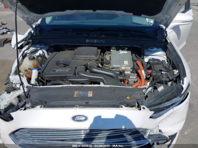 3FA6P0SU5ER317355 Ford Fusion Energi Titanium
