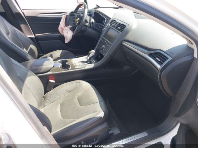 3FA6P0SU5ER317355 Ford Fusion Energi Titanium