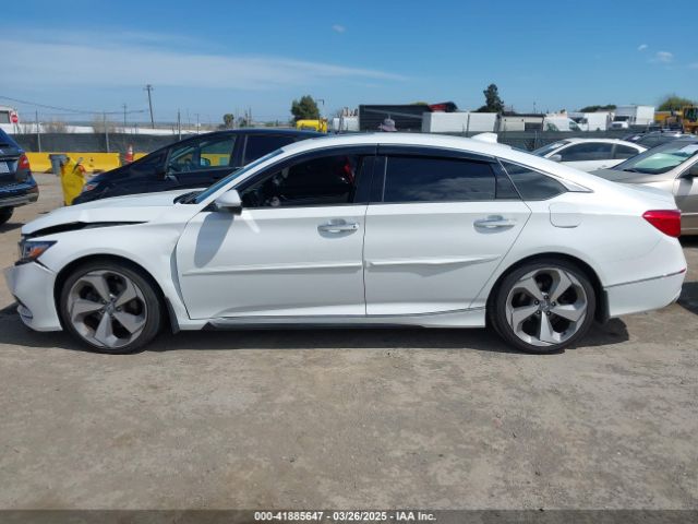 1HGCV2F97JA035261 Honda Accord Touring 2.0t