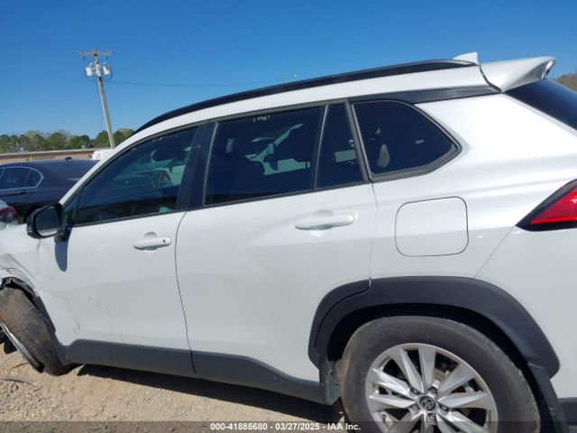 7MUCAAAG1RV084549 Toyota Corolla Cross Le