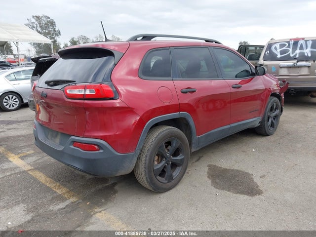1C4PJMAB8HW569111 Jeep Cherokee Altitude 4x4