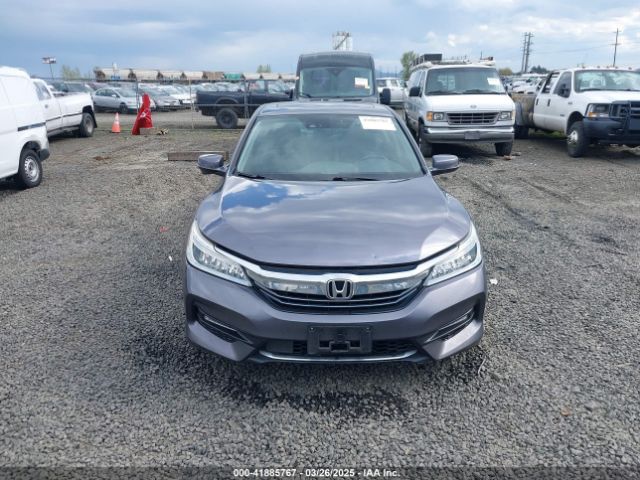 JHMCR6F7XHC029797 Honda Accord Hybrid Touring
