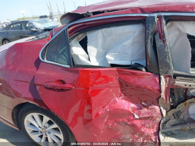 4T1C11AK5NU698794 Toyota CAMRY LE