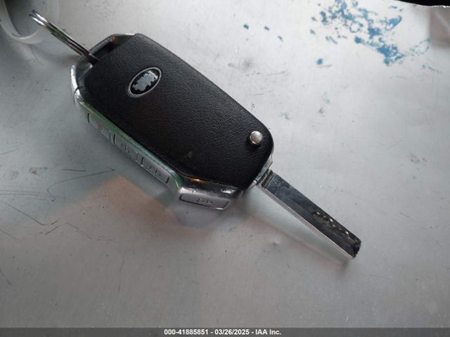 3KPF24AD8ME332309 KIA Forte Lxs