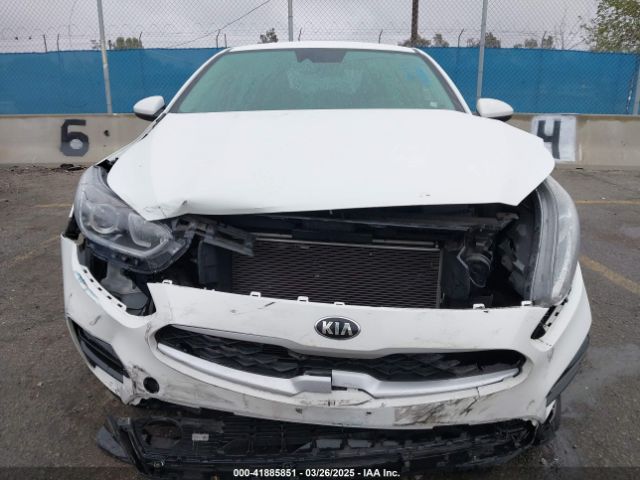 3KPF24AD8ME332309 KIA Forte Lxs