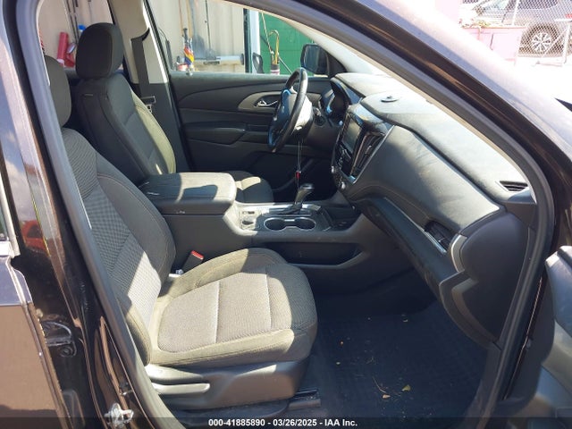 1GNERGKW9JJ236154 Chevrolet Traverse 1lt