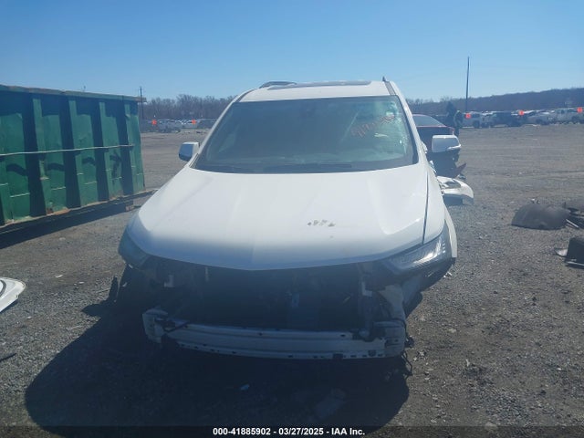 1GNEVHKW8NJ122749 Chevrolet Traverse Awd Lt Leather