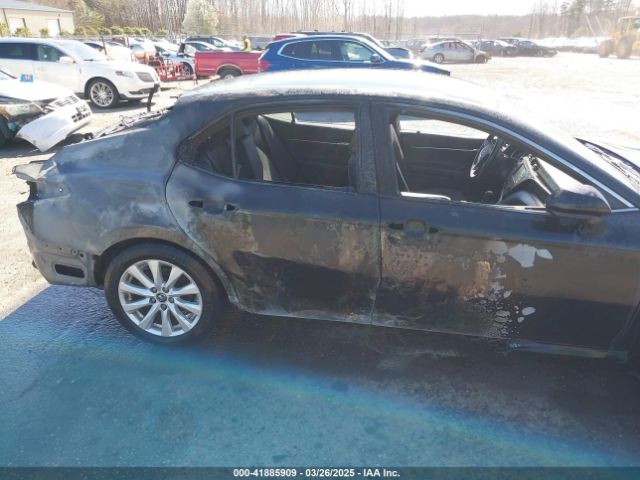 4T1B11HK4JU067885 Toyota CAMRY LE