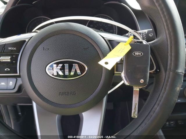 3KPF24AD0ME264216 KIA Forte Lxs