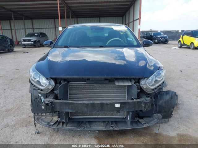 3KPF24AD0ME264216 KIA Forte Lxs