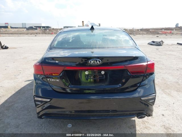 3KPF24AD0ME264216 KIA Forte Lxs