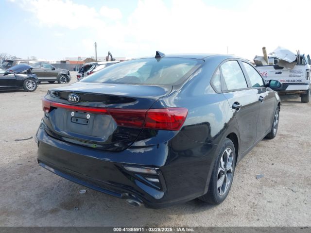 3KPF24AD0ME264216 KIA Forte Lxs