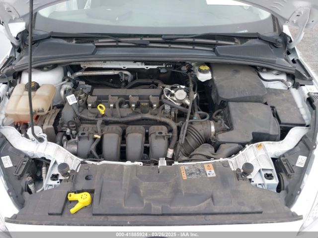 1FADP3K28JL282830 Ford FOCUS SE