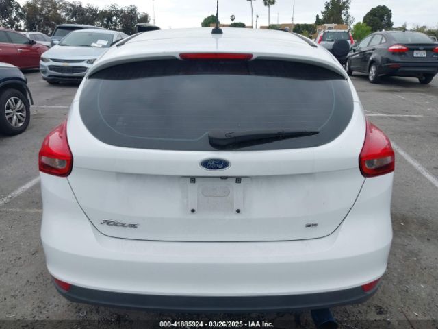 1FADP3K28JL282830 Ford FOCUS SE