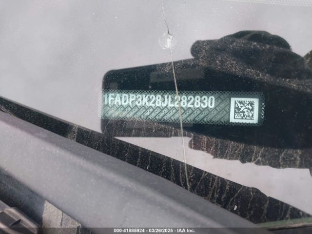 1FADP3K28JL282830 Ford FOCUS SE