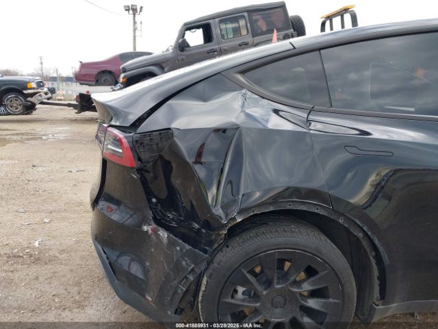 7SAYGDEE7PF868165 Tesla 2023
