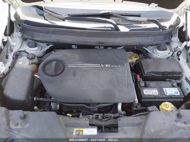 1C4PJLCS5FW584606 Jeep Cherokee Latitude