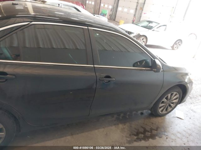 4T1BF1FKXHU677837 Toyota CAMRY XLE