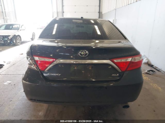 4T1BF1FKXHU677837 Toyota CAMRY XLE