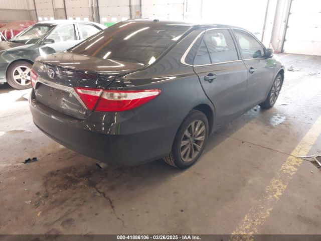 4T1BF1FKXHU677837 Toyota CAMRY XLE