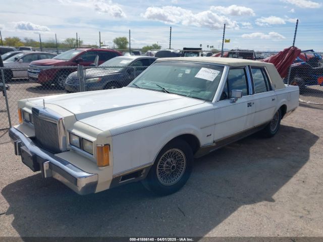 1988 LINCOLN TOWN CAR 1LNBM82F0JY831820 Photo 1
