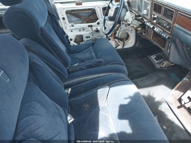 1988 LINCOLN TOWN CAR 1LNBM82F0JY831820 Photo 4