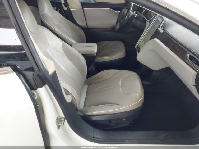 2013 TESLA MODEL S 5YJSA1CG8DFP22036 Photo 4