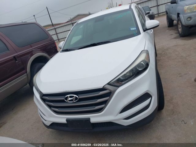 KM8J23A4XGU238521 Hyundai TUCSON SE