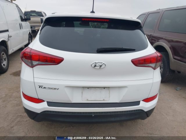 KM8J23A4XGU238521 Hyundai TUCSON SE