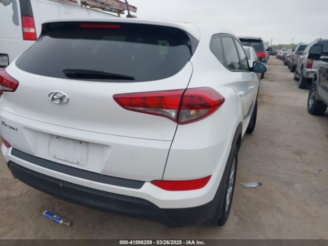 KM8J23A4XGU238521 Hyundai TUCSON SE