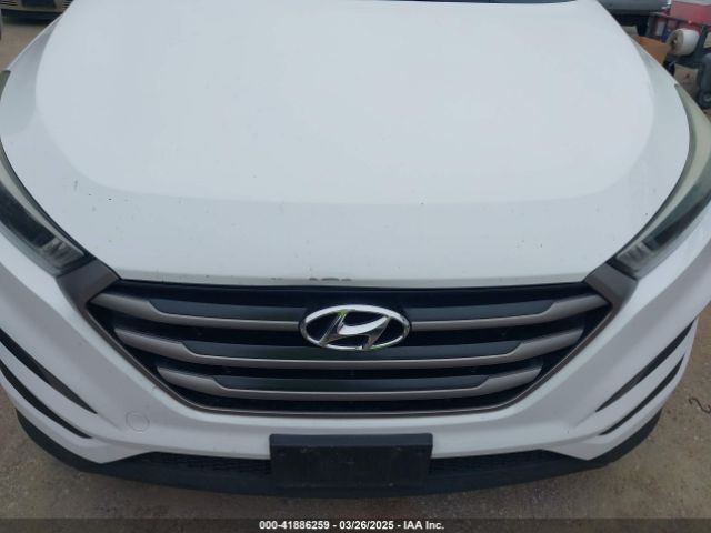 KM8J23A4XGU238521 Hyundai TUCSON SE