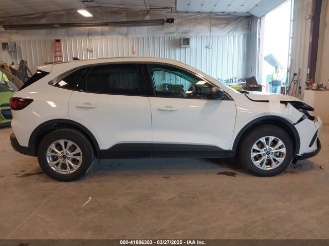 1FMCU9GN2RUB06331 Ford Escape Active