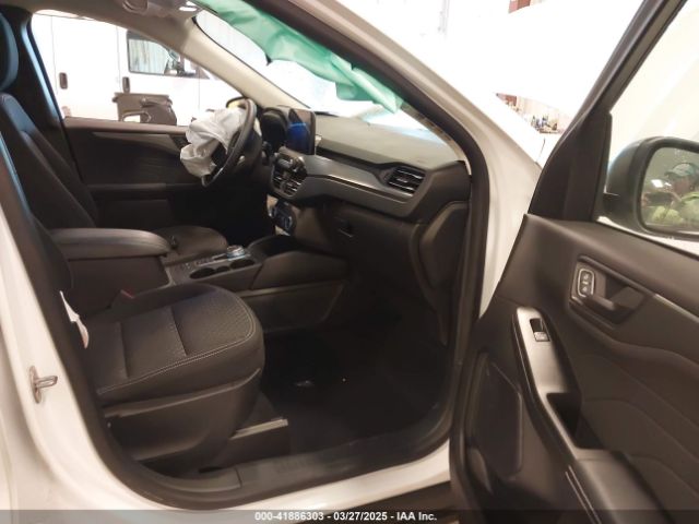 1FMCU9GN2RUB06331 Ford Escape Active