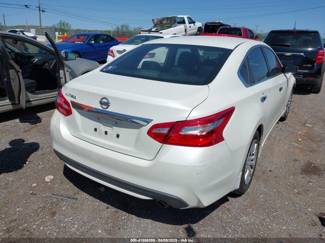1N4AL3AP0GC249910 Nissan 2016