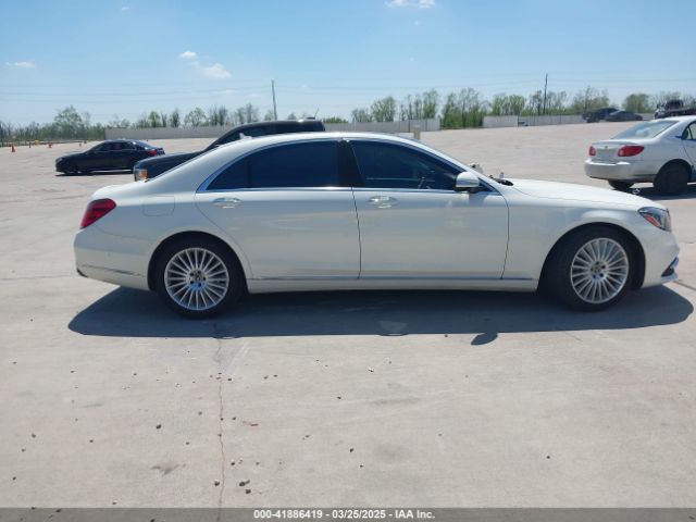 WDDUG8DB1JA369202 Mercedes-Benz S 560