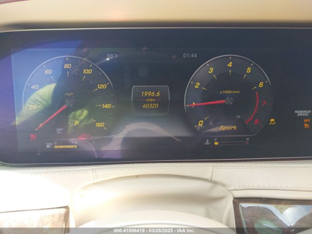 WDDUG8DB1JA369202 Mercedes-Benz S 560