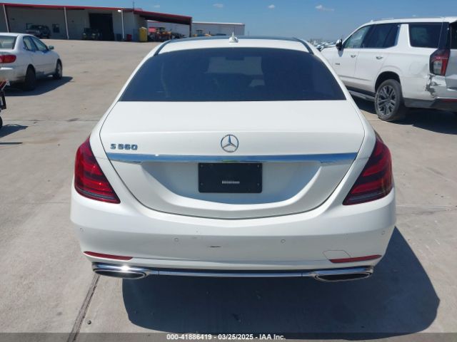 WDDUG8DB1JA369202 Mercedes-Benz S 560
