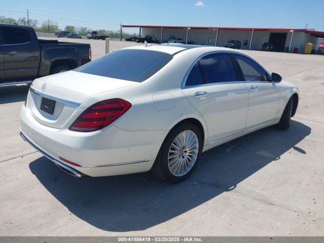 WDDUG8DB1JA369202 Mercedes-Benz S 560
