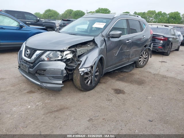 KNMAT2MT7HP568339 Nissan ROGUE SV