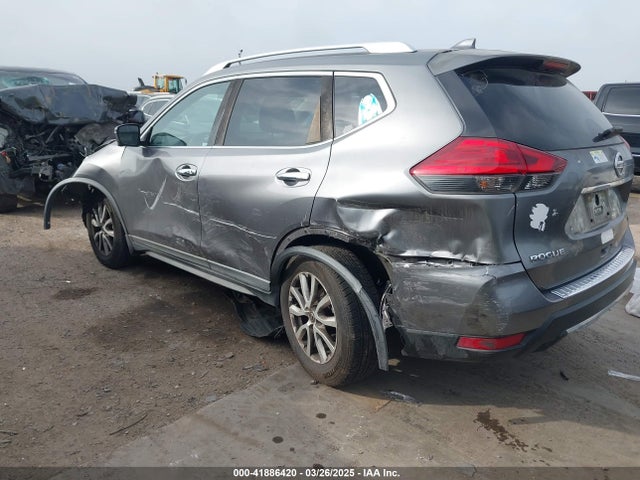 KNMAT2MT7HP568339 Nissan ROGUE SV
