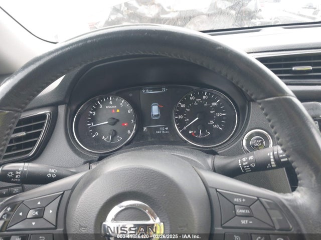 KNMAT2MT7HP568339 Nissan ROGUE SV