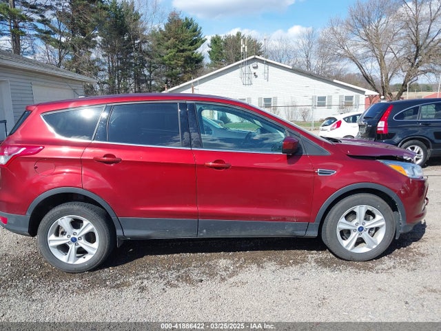 1FMCU0G7XGUC54124 Ford ESCAPE SE